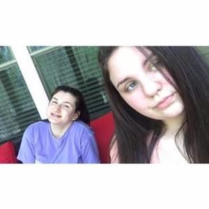 Meet your Posher, Carlee